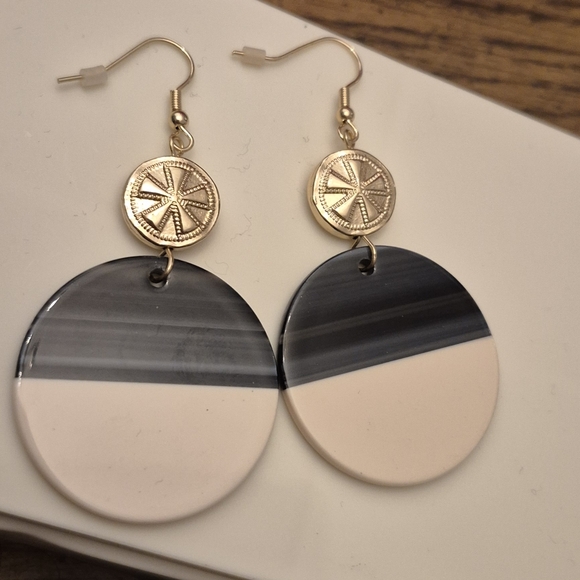 Jewelry - Black and White Round Earrings with Gold Accents